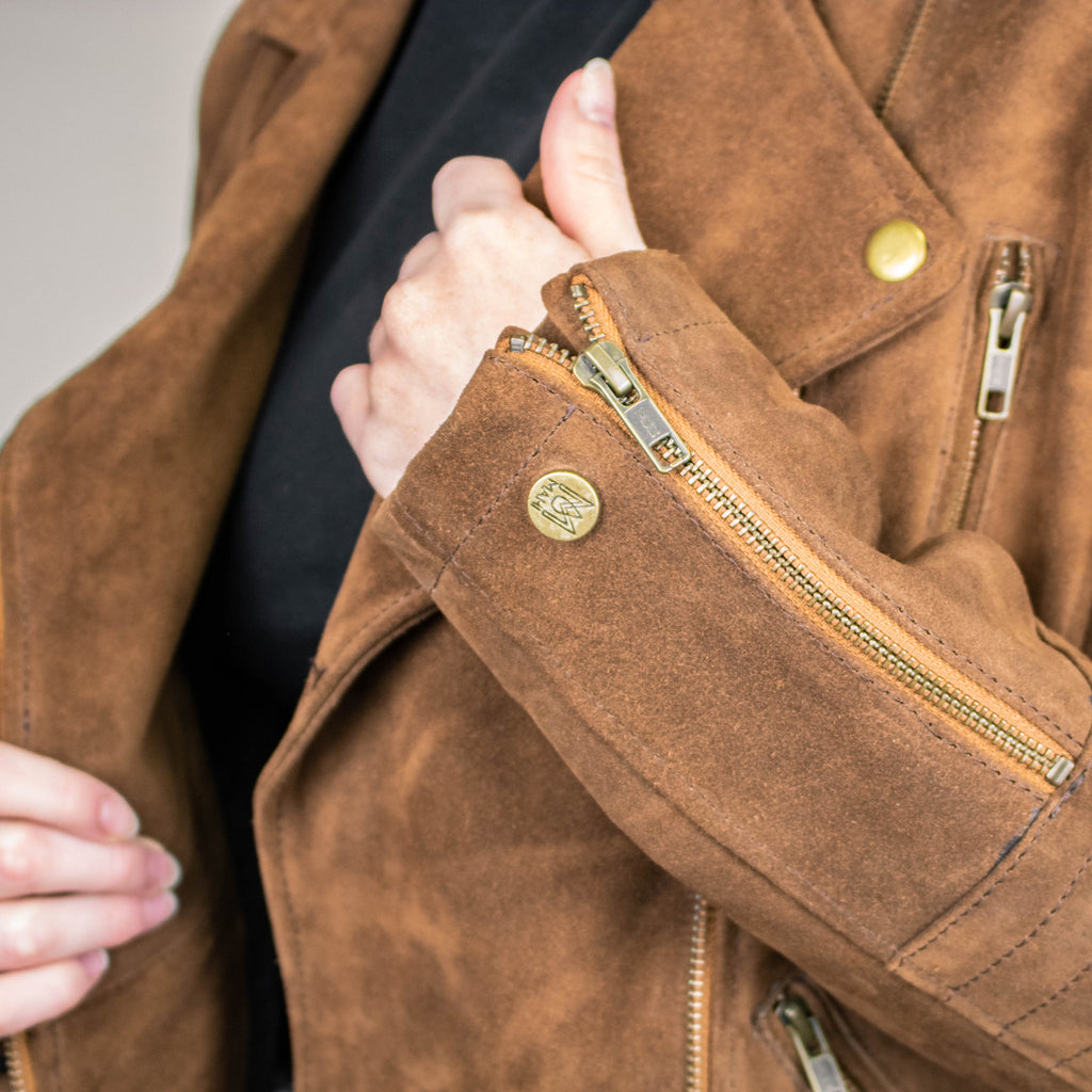 How to Clean a Suede Bag With 7 Easy Tricks