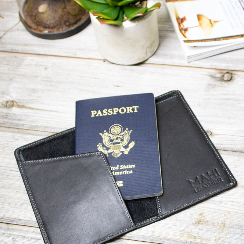 Passport cover patent leather small bag